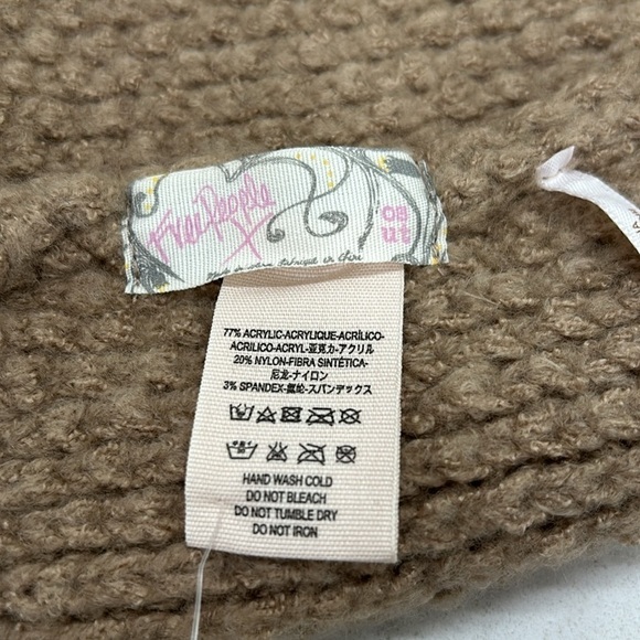 Free People | Dreamland Knit Beanie | Cedar Taupe - Picture 9 of 10